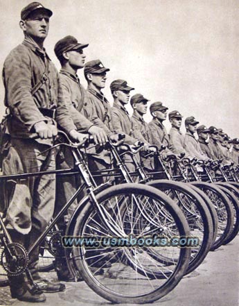 RAD men with bicycles