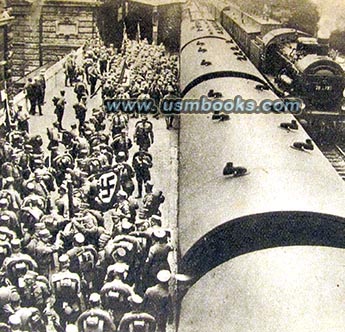 visitors to the Reichsparteitag in Nuremberg