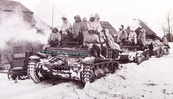 winter tank camouflage in Russia 1942